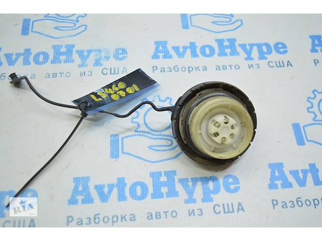 Крышка заливной горловины бензобака Lexus LS460 LS600h 07-12 77300-06040