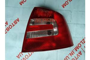 Ліхтар правий для Skoda Octavia A5 2004-2008 хетчбек 1Z5945096A