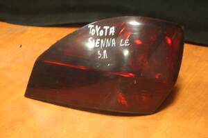 ліхтар задній для Toyota Sienna 2003-2009
