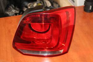 ліхтар задній для Volkswagen Polo 2009-2013 6R0945096N
