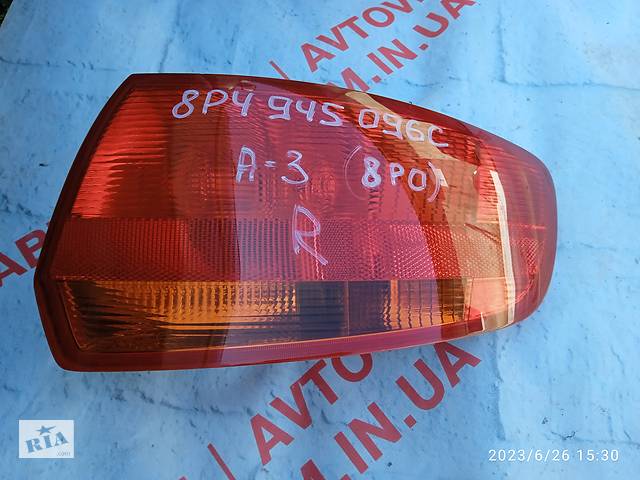 Фонарь задний правый для Audi A3 2003-2008 8P4945096C