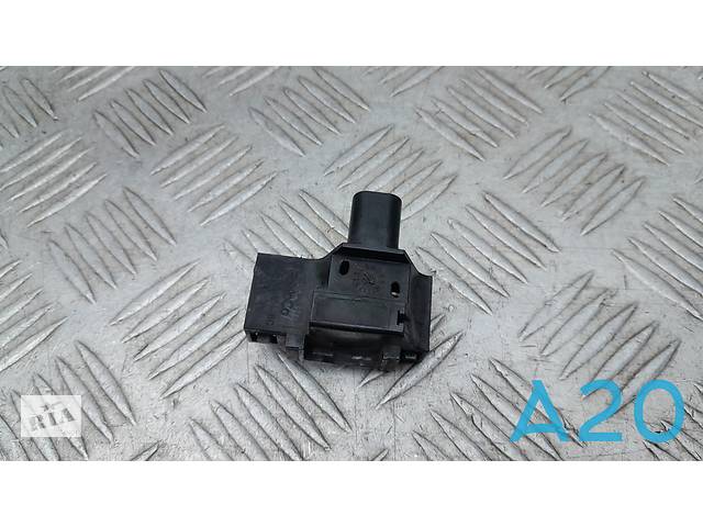 LR041431 Наконечник капоту на LAND ROVER RANGE ROVER SPORT (L320) 5.0 4x4