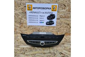 Магнитофон Renault Laguna 3 2007-2015гг. (магнитола Рено Лагуна) 281150017R