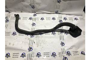 Маслозаливная горловина Mercedes Vito с 2003-2010 год A6460160429