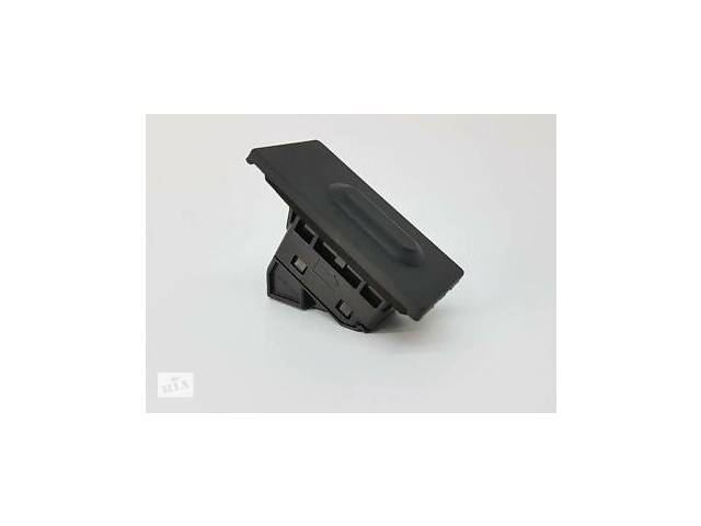 Mazda 3 BM 14-18 Кнопка открывания крышки багажника BHN1568D0B (00969 ...