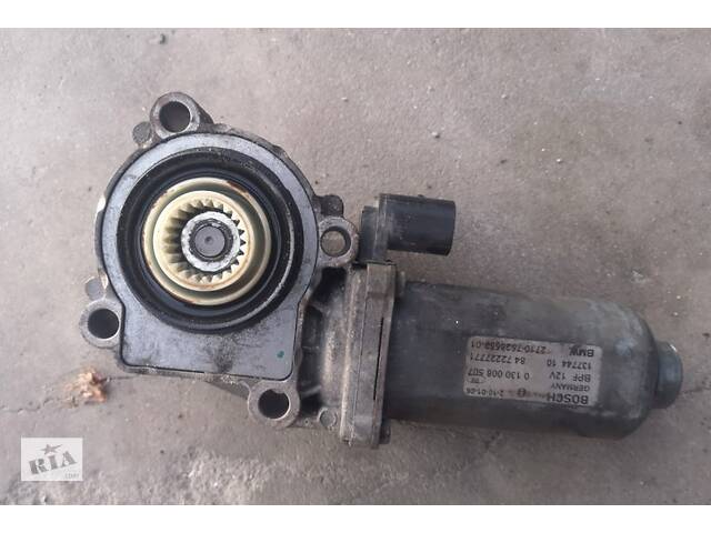 Моторчик роздатки для BMW X5 E53 8473227771, 13774410