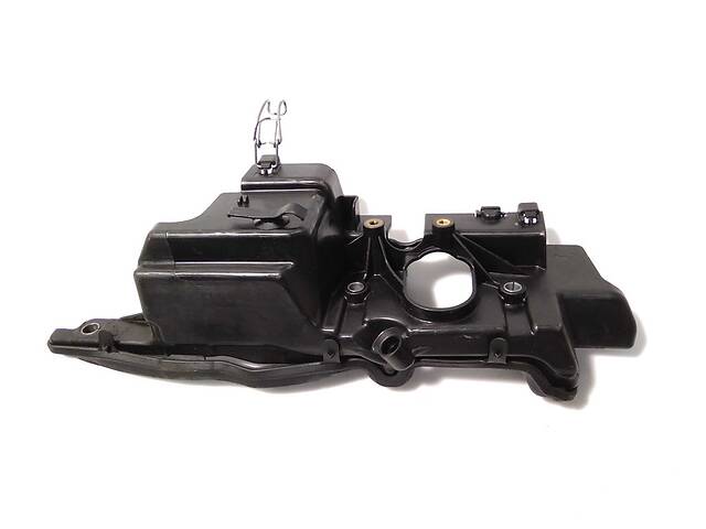 Накладка двигателя декоративная 1.5DCI rn RENAULT MEGANE II 03-09 RENAULT MEGANE II 03-09 RENAULT 8200468152