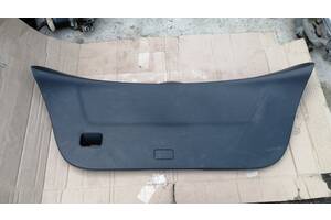 Накладка Карта кришки багажника 6775052070 Toyota Yaris 1999-2009 1.3 Тойота Яріс 1999-2009 1.3