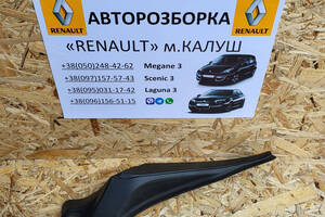 Накладка лобового стекла правая Renault Megane 3 09-15р. (заглушка Рено Меган ІІІ)