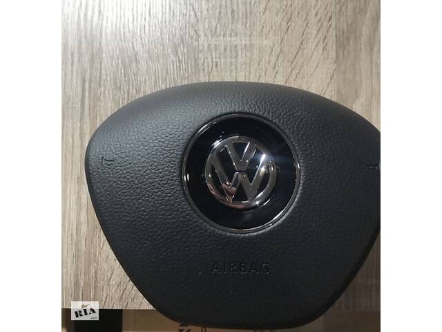 Накладка на кермо для Volkswagen Golf VII 2014-2018