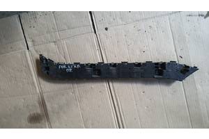 Направляющая Кронштейн заднего бампера правый subaru forester 14-18 sj 57707SG080