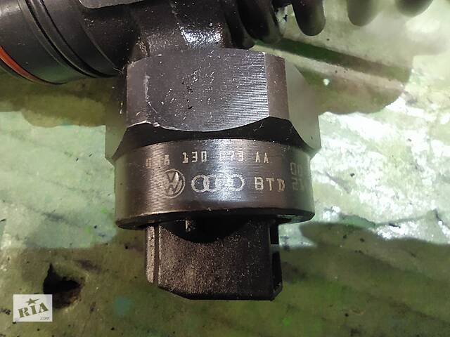Насос-форсунка 038130073AK VAG VW SHARAN 1.9 TDI - Фото 2