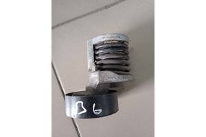 Натягувач ременя генератора шкода Skoda Octavia A5 1.6TDI 038903315