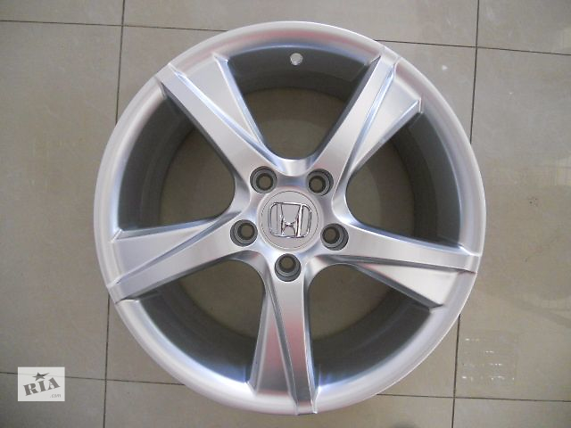 Цена за диск. Новые R17 5x114.3 Оригинальные литые диски на Honda Civic, Accord фирменные, производство Япония