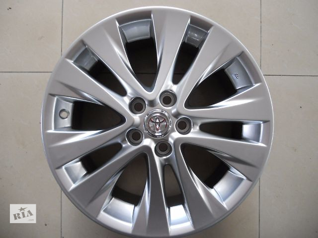 Цена за диск. Новые R18 5x114.3 Оригинальные литые диски TOYOTA Camry, Corolla, Rav4 фирменные диски. Япония