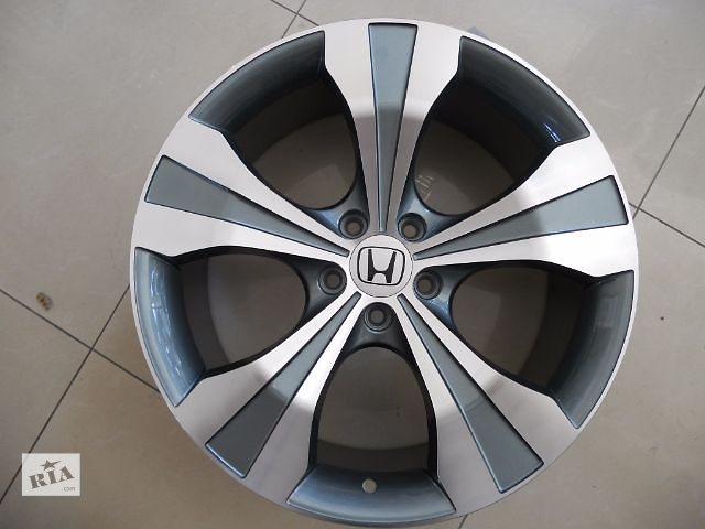 Цена за диск. Новые R20 5x114.3 Оригинальные литые диски на Honda Accord фирменные, производство Япония