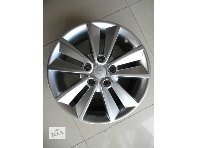 Новые 16 * 5x114. 3Оригинальные литые диски на HYUNDAI Azera