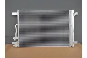 Новый радиатор кондиционера с фильтром осушителем Seat Leon 2013 - 2019 год 1.6 бензин - 81 kW сеат леон