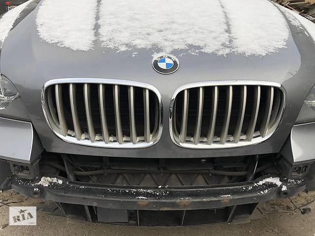 Ноздри в капот Рестайл BMW X5 E70 Решетки ноздрі БМВ Х5 70 решітки 2010-2013