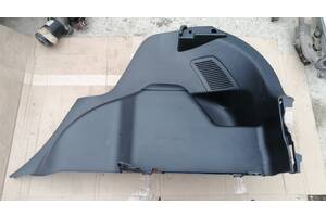 Обшивка багажника правая 647300D070 Toyota Yaris 1999-2009 1.3 Тойота Ярис 1999-2009 1.3