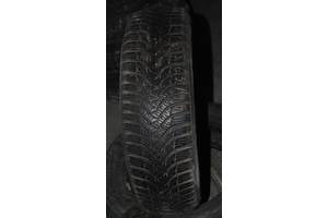 Одна зимова шина Kumho 165/65 R15 15 рік 7.5+ мм без порізів і латок .