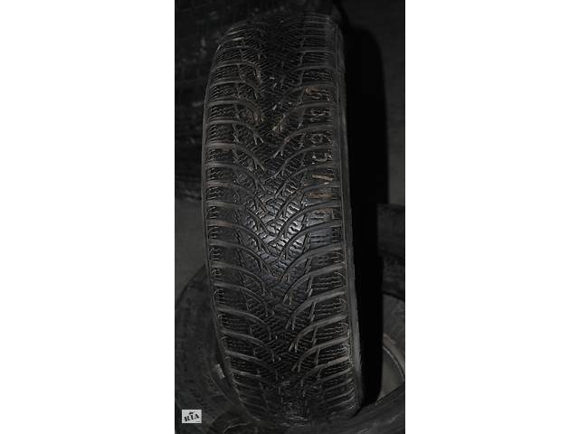 Одна зимова шина Kumho 165/65 R15 15 рік 7.5+ мм без порізів і латок .