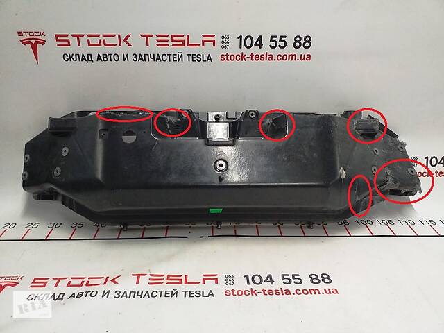 2 Панель передняя с повреждением Tesla model X 1035176-00-G