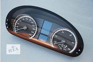 Панель приборов/спидометр/тахограф/топограф для легкового авто Mercedes Viano 2013