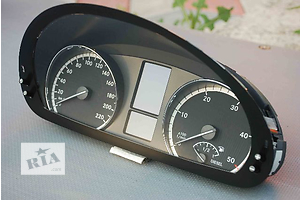 Панель приборов/спидометр/тахограф/топограф для легкового авто Mercedes Vito 2013