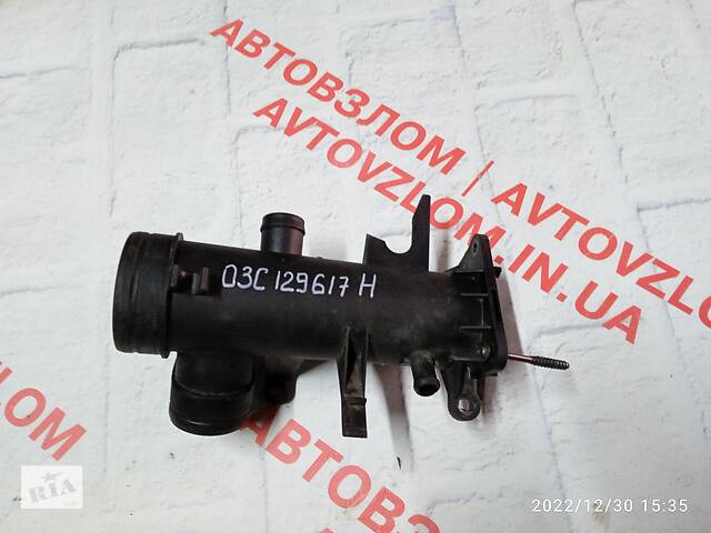 Патрубок для Volkswagen Passat B6 2005-2010 03C129617H