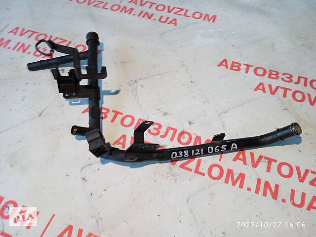 патрубок для Volkswagen Polo 2001-2009 038121065A