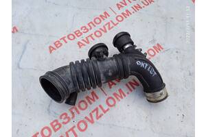 Патрубок повітря для Skoda Octavia 1.8t 2000-2009 06A133356B