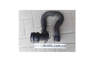 Патрубок Интеркуллера 2.0 8200470985 (Б/У) , Renault Trafic,Opel Vivaro,Nissan Primastar,Трафик, Виваро 2.0dCi