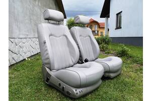 Передние кожаные сиденья от Mazeratti Quattroporte