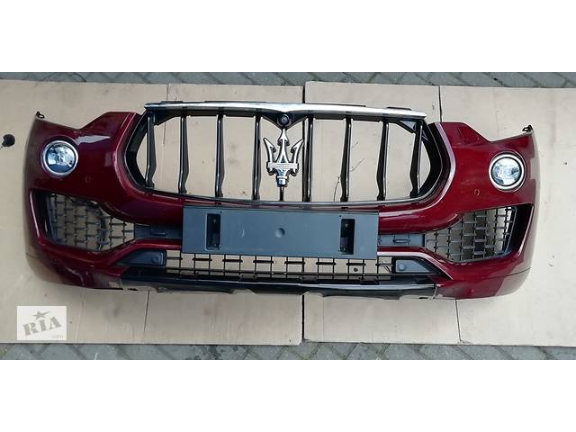 Передній бампер Maserati Levante 2016-2021