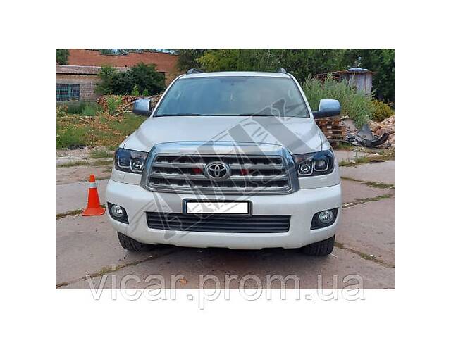 Передние фары с линзами Toyota Sequoia