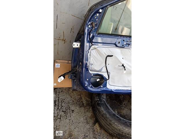 Петля двери передней правой ПАРА 793201C000 / 793251C000 Hyundai Getz 2007 1.6 L Хендай Гетц 1.6 Л