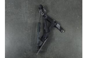 Петля крышки багажника права Mitsubishi Lancer X 2007-2012р. 5923A014 / 5925A002