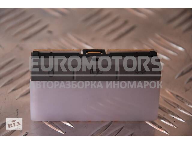 Плафон салона задний правый VW Touareg 2002-2010 7L6947292C 10575