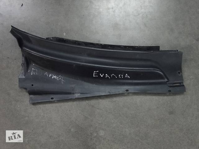 Пластик під лобове скло/Жабо права сторона Chevrolet Evanda 2003-2006р. 96326209