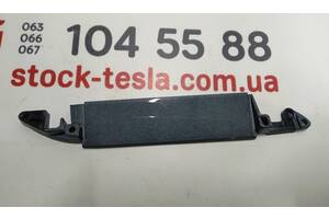 11 Пластина наружной ручки двери передней/задней правая PMTG Tesla model S, model S REST 1007729-00-D