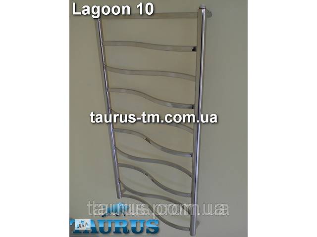 Метровый узкий полотенцесушитель Lagoon 10/1050х400 от TAURUS. Перемычки волной из прямоугольной трубы 20х10