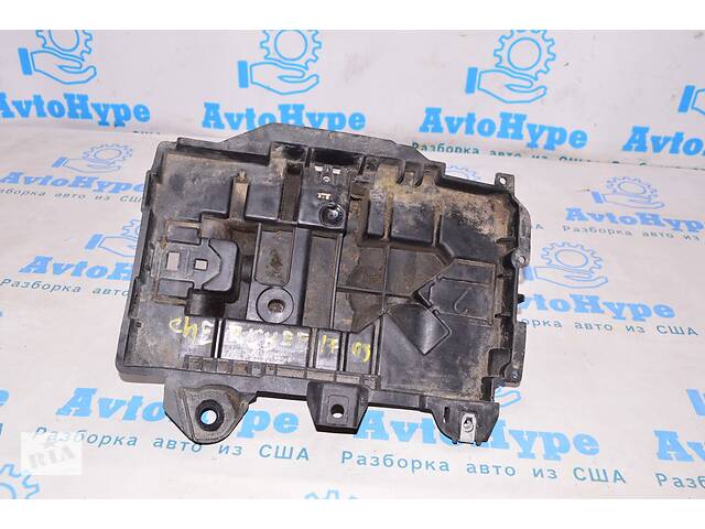 Поддон АКБ Jeep Cherokee KL 14- 68186053AC