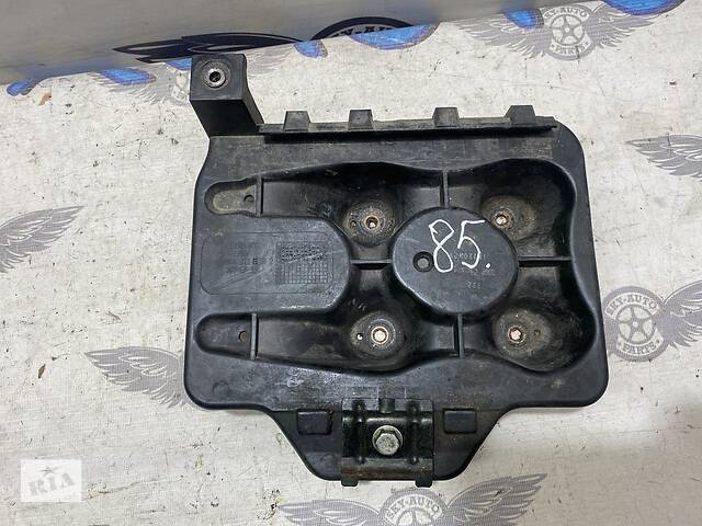 Поддон аккумулятора VW Golf 4 Audi A3 1J0804373E