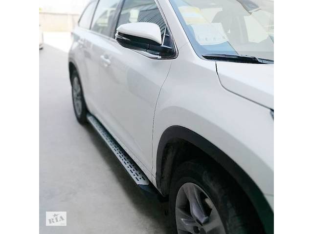 Подножки Toyota Highlander XU50 пороги ступеньки площадки