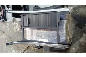 Подстаканники Пепельница центральной консоли FHM500032PVJ / FJV500382PVJ Land Rover Range Rover Sport L320 2.7 D