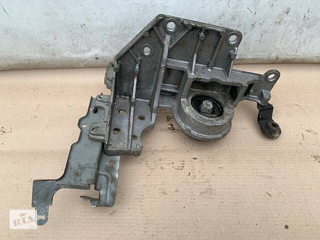 Подушка АКПП NISSAN X-TRAIL/ROGUE T32 13- 11220-4BA0A