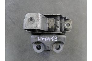 Подушка/опора двигателя левая Fiat Linea 1.3 1.4 Multijet 2007-2013г. 51813603
