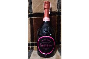 Шампанське Laurent-Perrier Cuvee Rose Brut з підсвічуванням