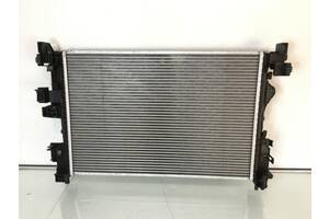 Радиатор охлаждения двигателя Jeep Compass 17- 68273401AA